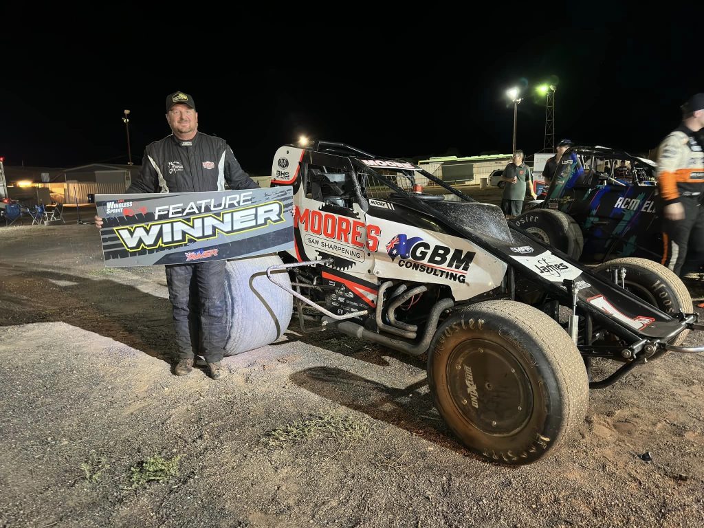 Moore Race Wins For Normie's Team - SA Wingless Sprints